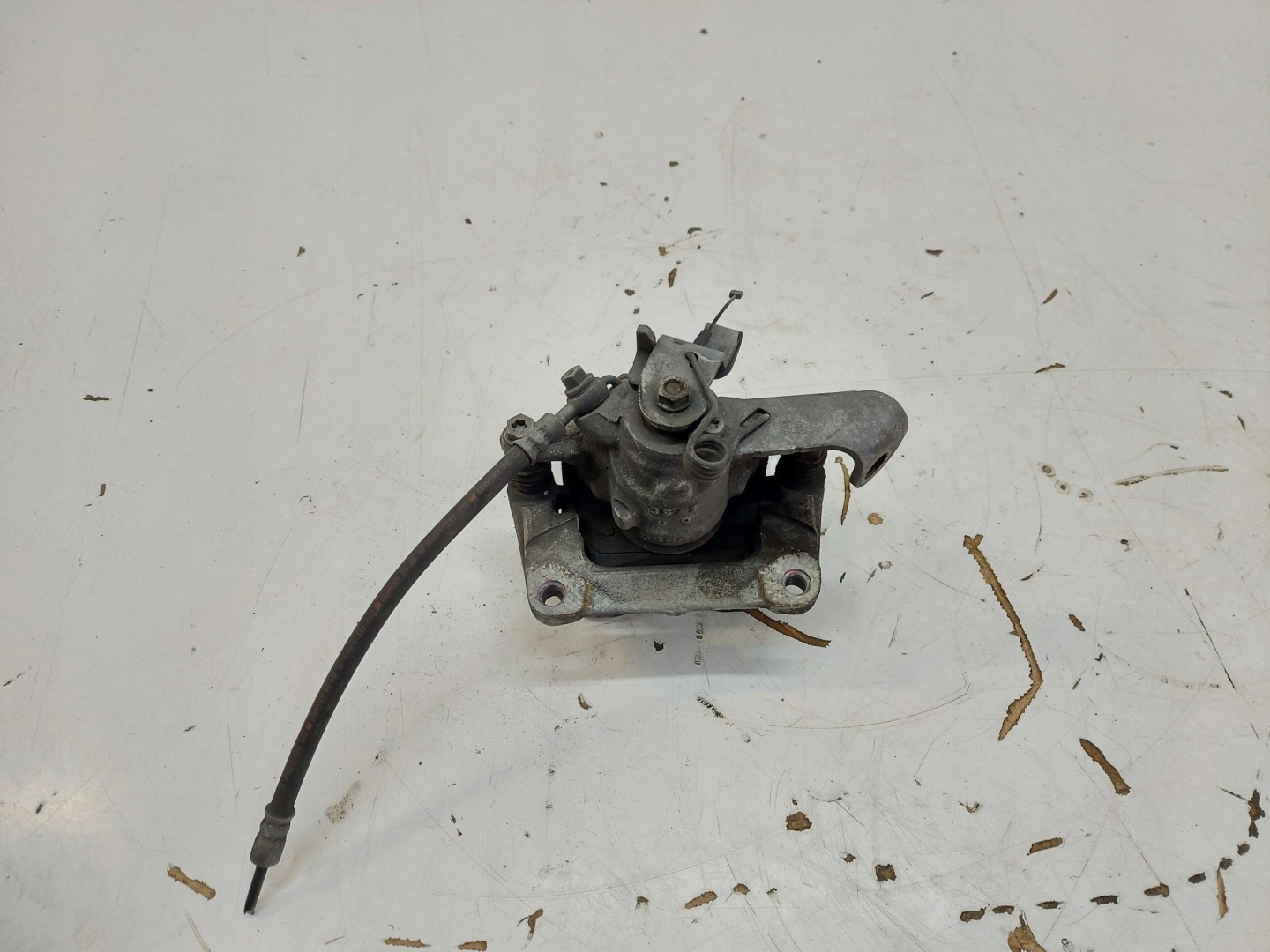 PSA Vivaro Jumpy Expert Proace 2024 caliper brake right rear part 9806477980