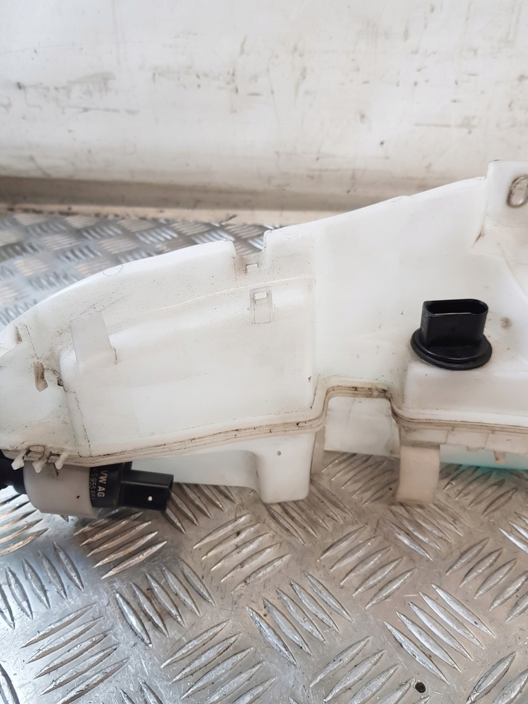 washer fluid tank + pump 4F0955453 AUDI A6 C6 LIFT 10R