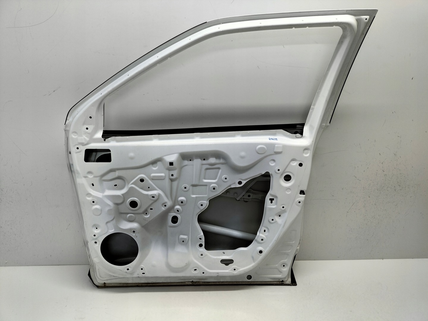 door front front right TOYOTA YARIS CROSS 20
