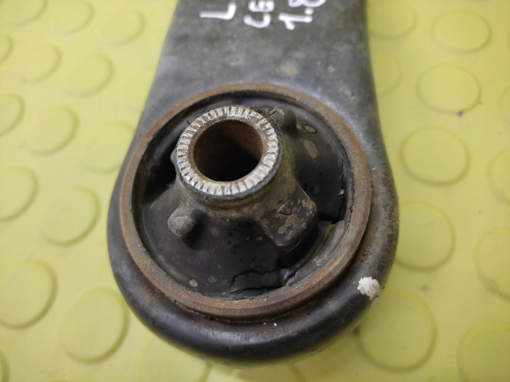 TOYOTA CELICA VII 1.8 arm left front