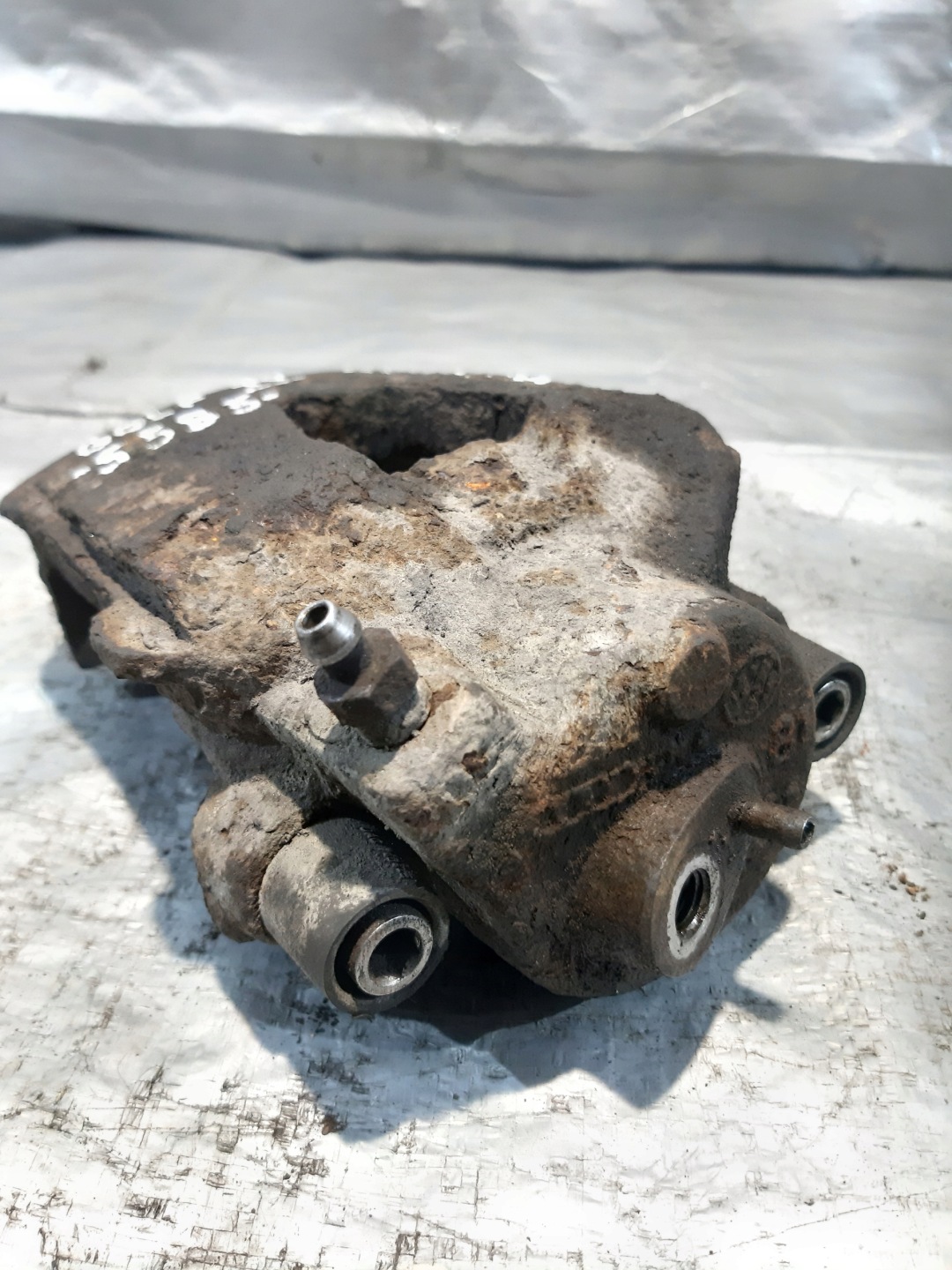 caliper brake left front VW GOLF IV 4 1.4B