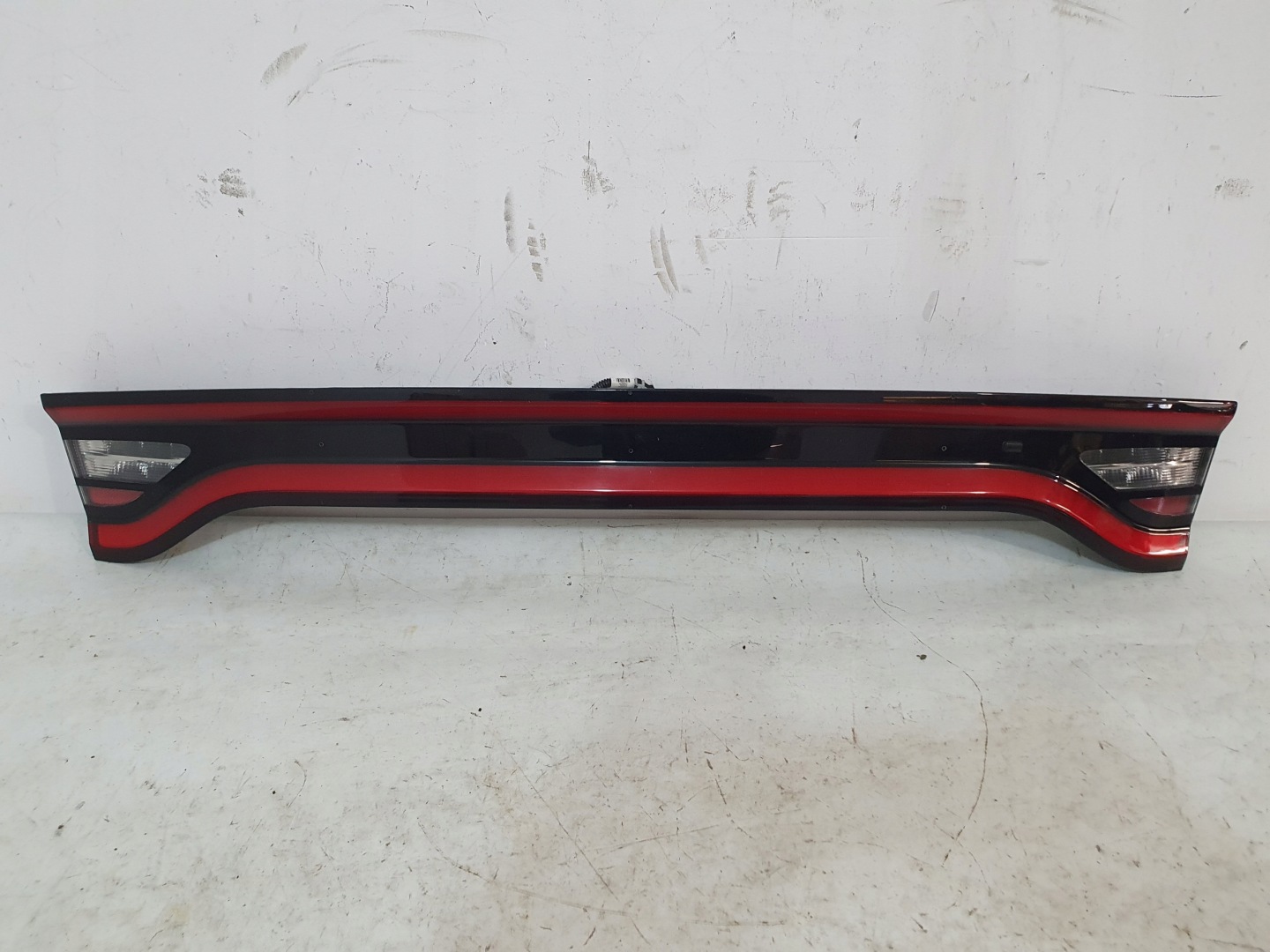 DODGE CHARGER 19- feu arrière arrière du capot couverture