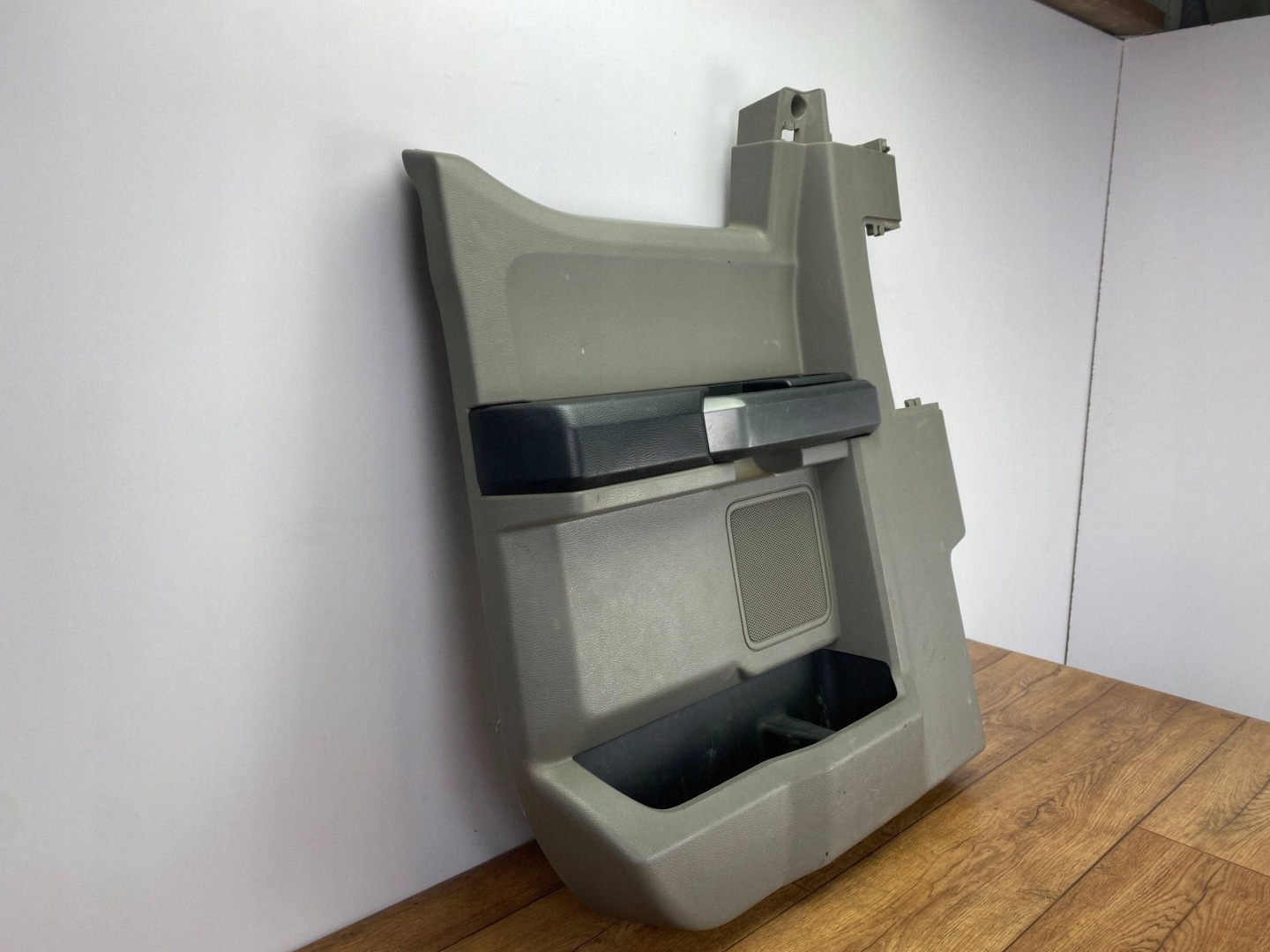 side rear left Ford F150 2015+