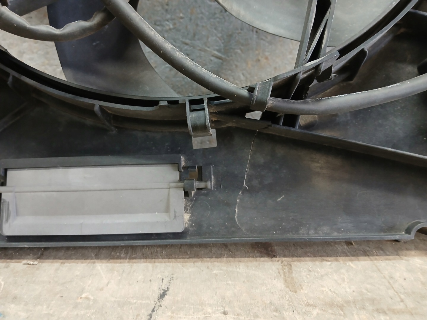 ventilátor chladiče obal LAND ROVER FREELANDER 07- BJ32-8C607-AC