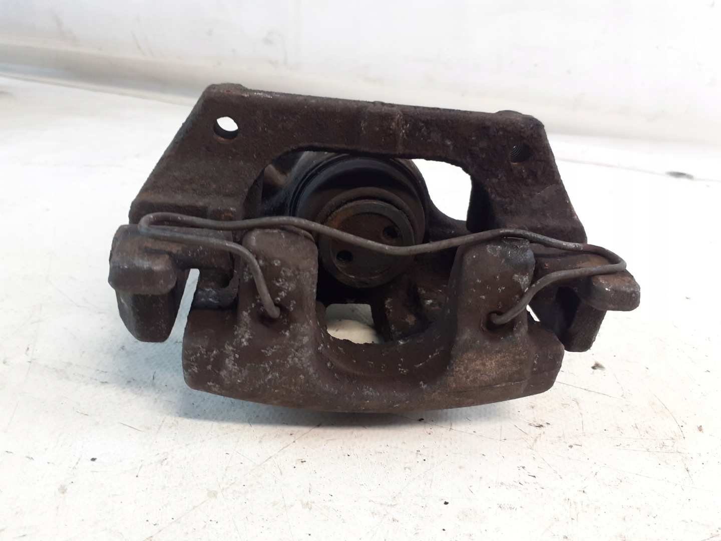VOLVO S40 II caliper brake right rear