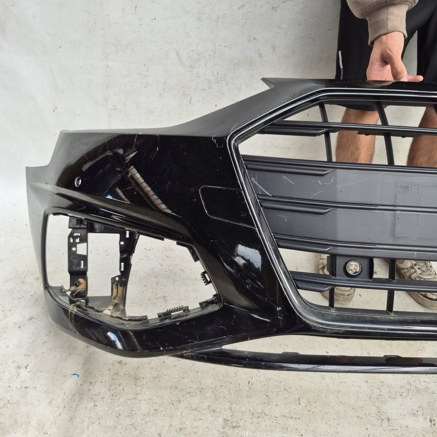 AUDI A4 B9 8W LIFT 19-24 bumper front front PDC