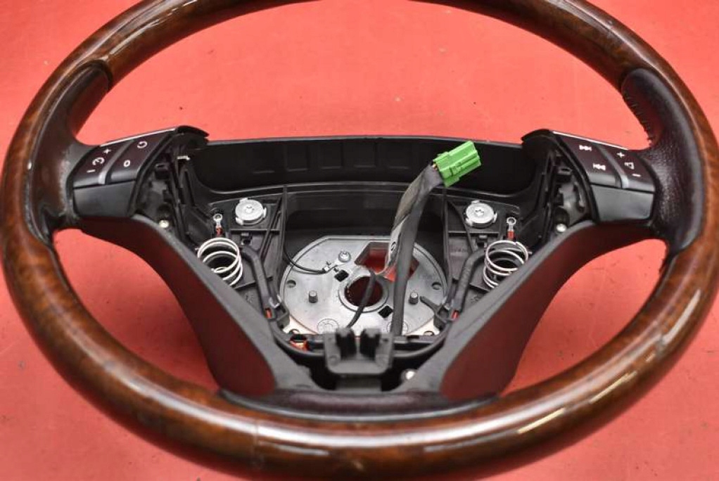 volante MULTIFUNKCJA 30741546 VOLVO XC90 1 e LIFT 06-14