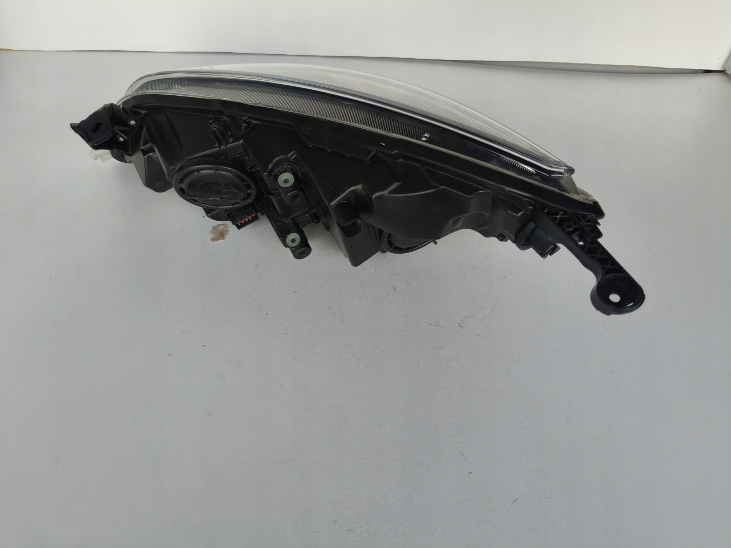 light right REFLEKTOR OPEL ASTRA J 09- CIEMNA