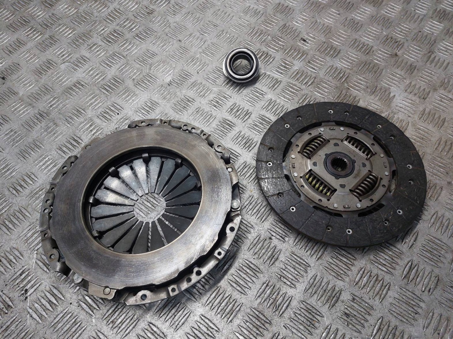 frizione disco + di pressione + LOZYSKO OPOROWE KIA CEED e