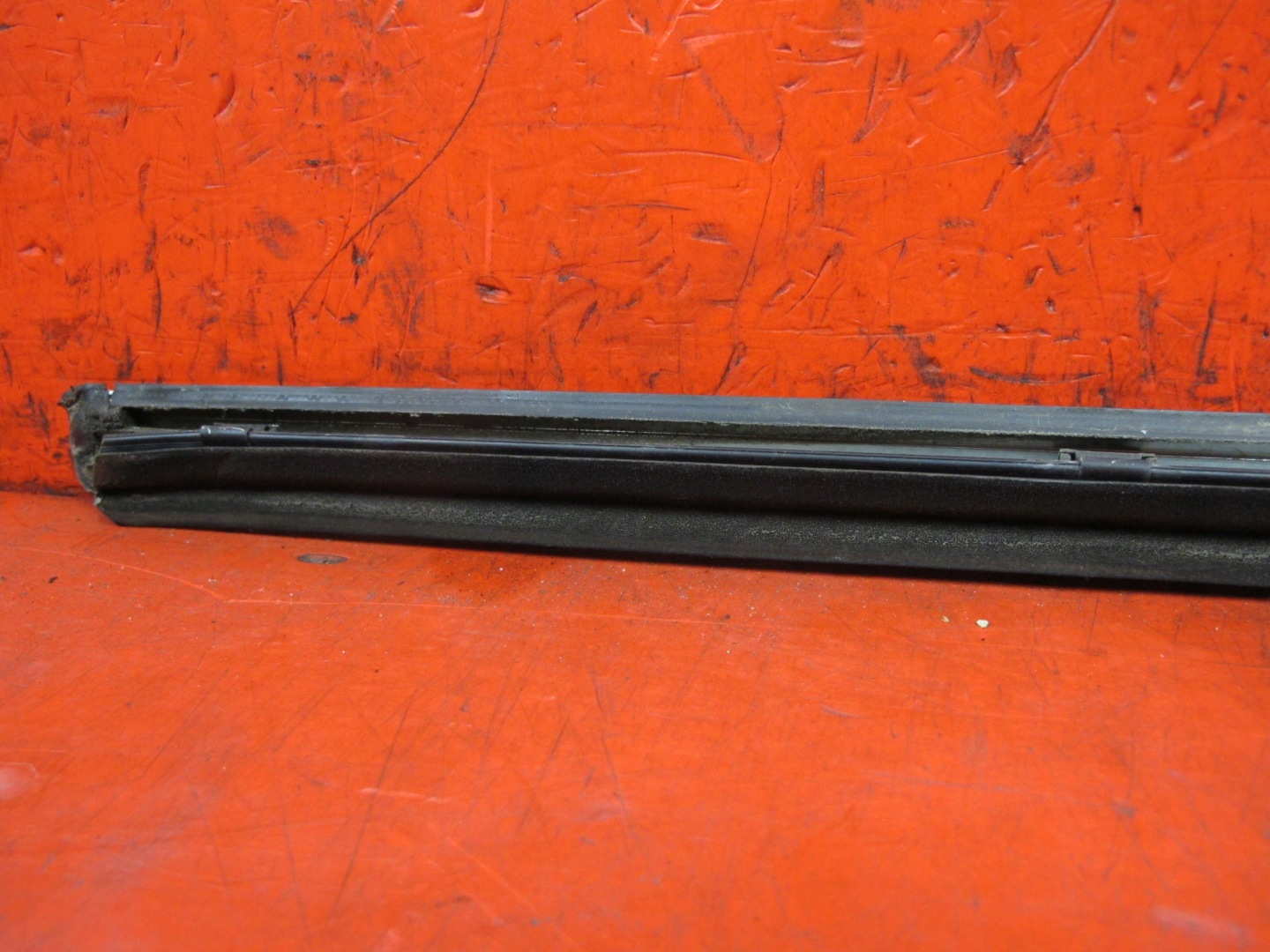 MERCEDES W220 S-KLAS moulding dust left front