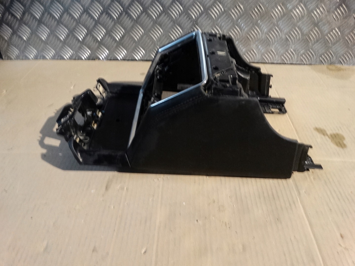 TUNEL armrest rear PORSCHE PANAMERA 971 1