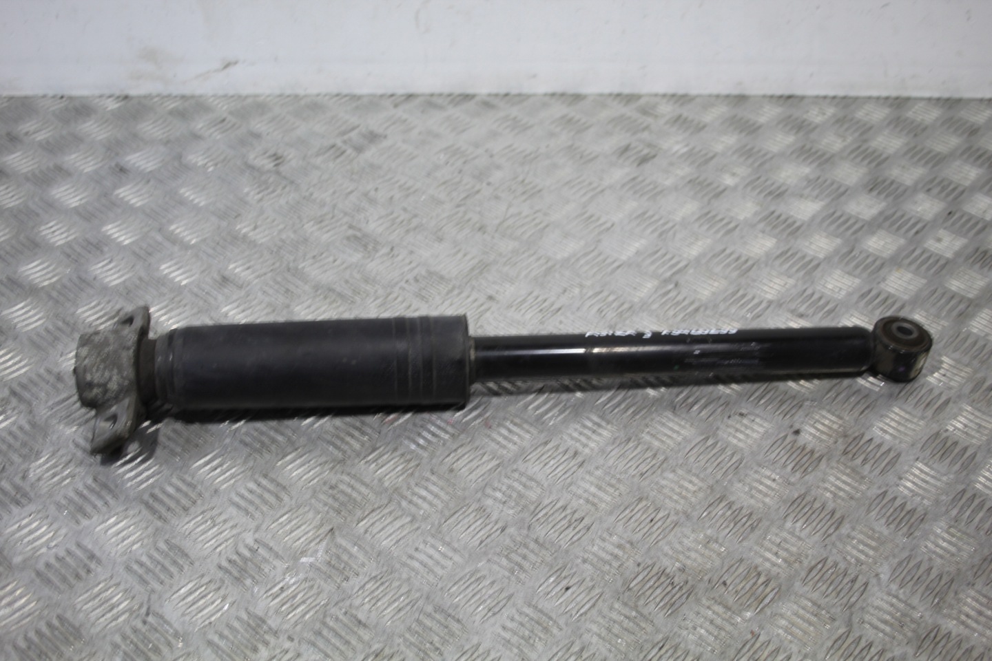 STOSSDÄMPFER HECK HINTEN OPEL ASTRA J IV 4 LIFT