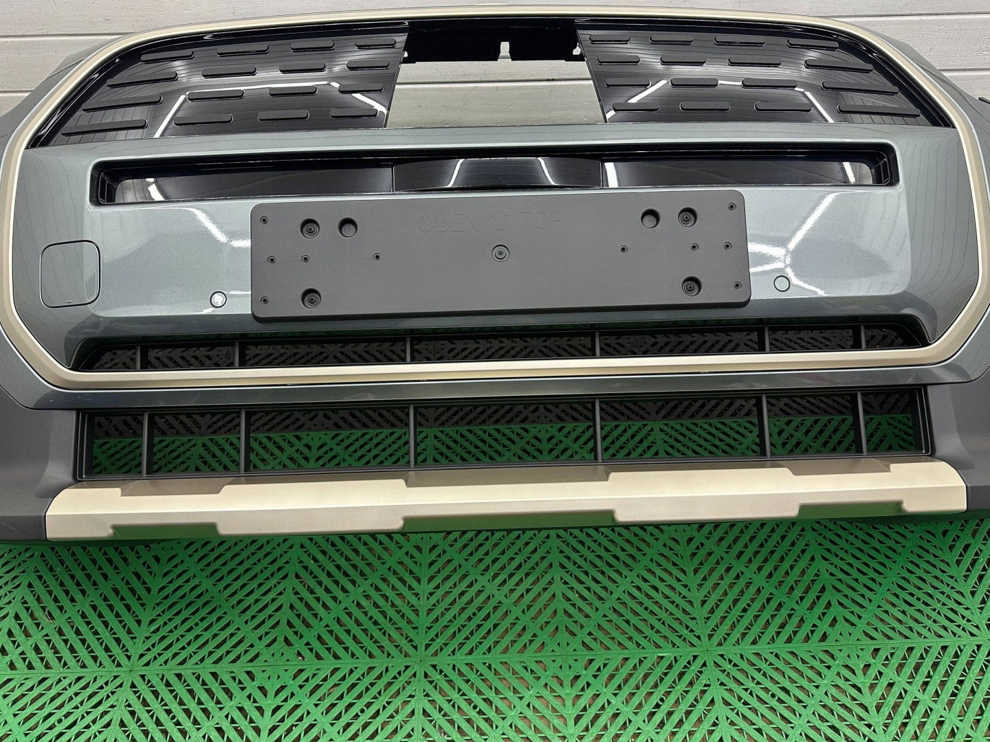 front bumper Mini Countryman U25 complete C71 SMOKEY GREEN