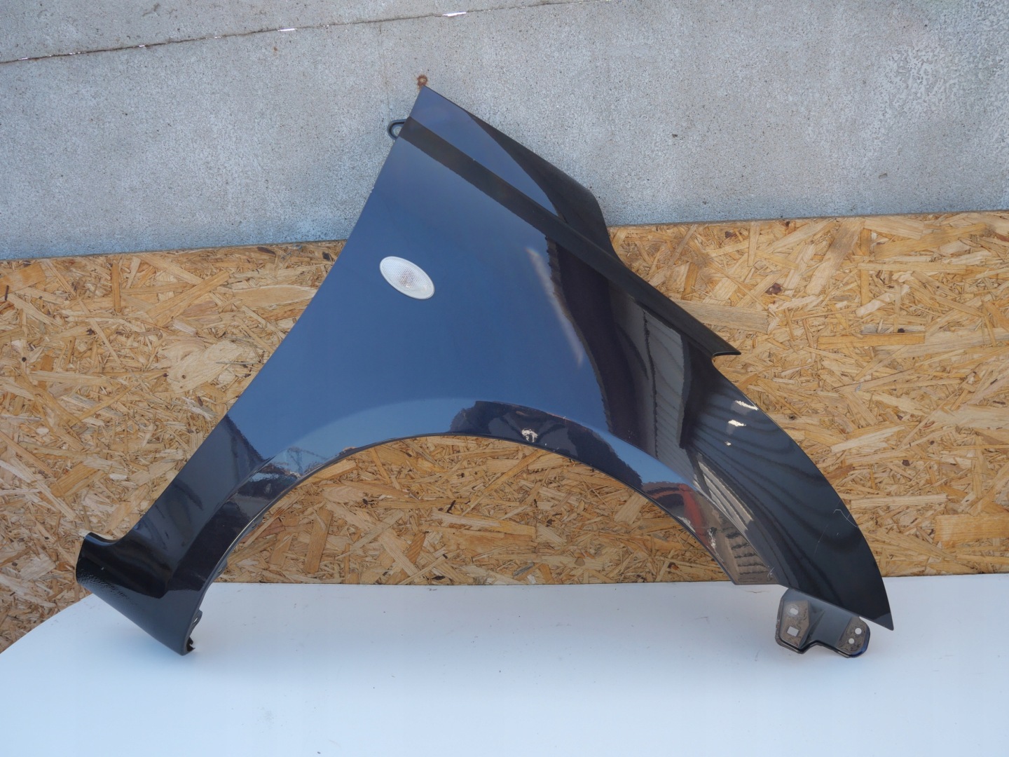 SUZUKI SWIFT MK7 fender right front