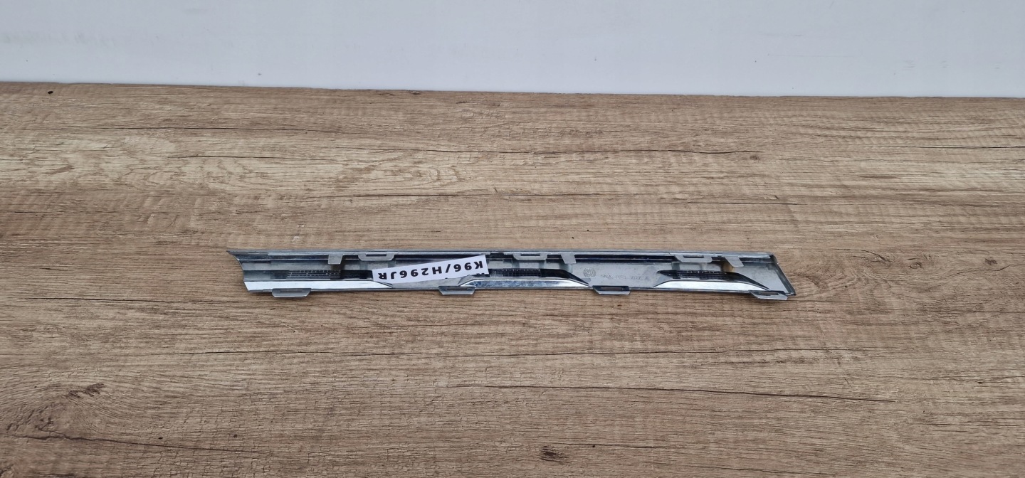 VW TIGUAN 5NA left moulding CHROM grille cap