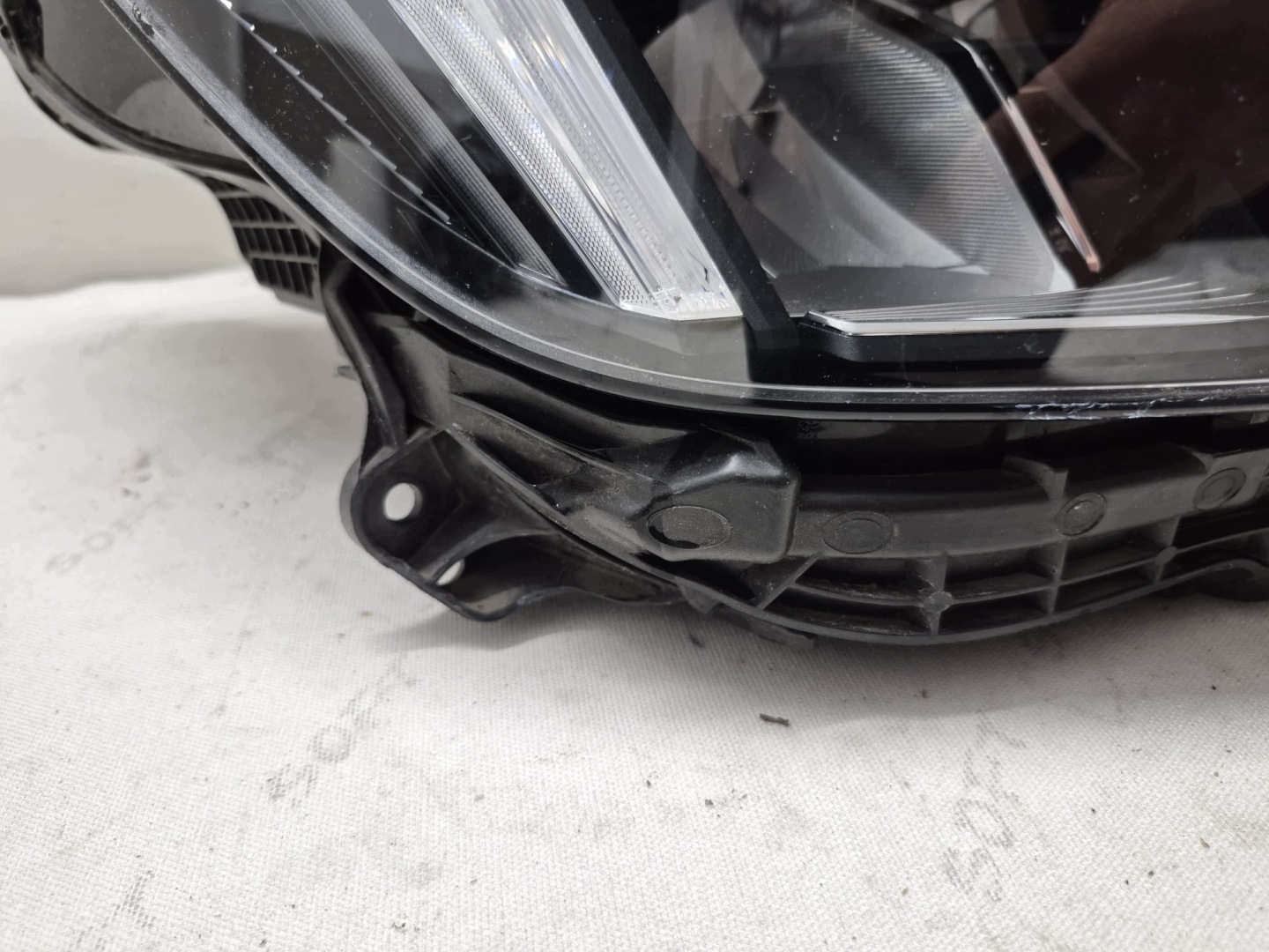 VOLVO XC40 II LIFT 22- light right front front FULL LED 32404666