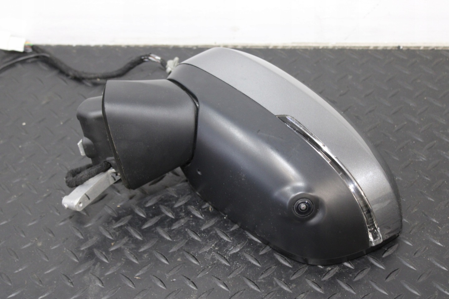 mirror left 11 vertical KAMERA NISSAN QASHQAI J12