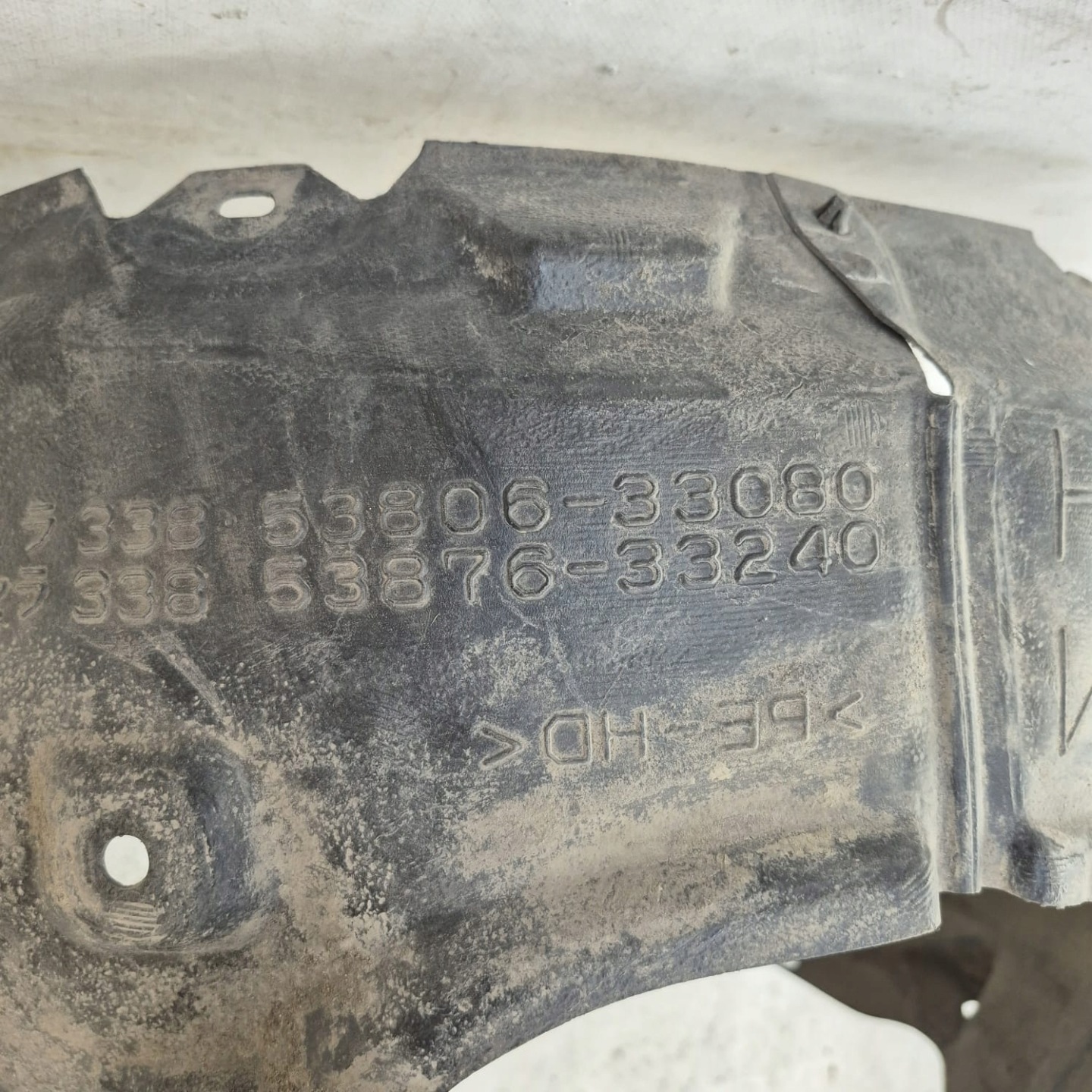 TOYOTA CAMRY VIII 17- mudguard left front front 53806-33080
