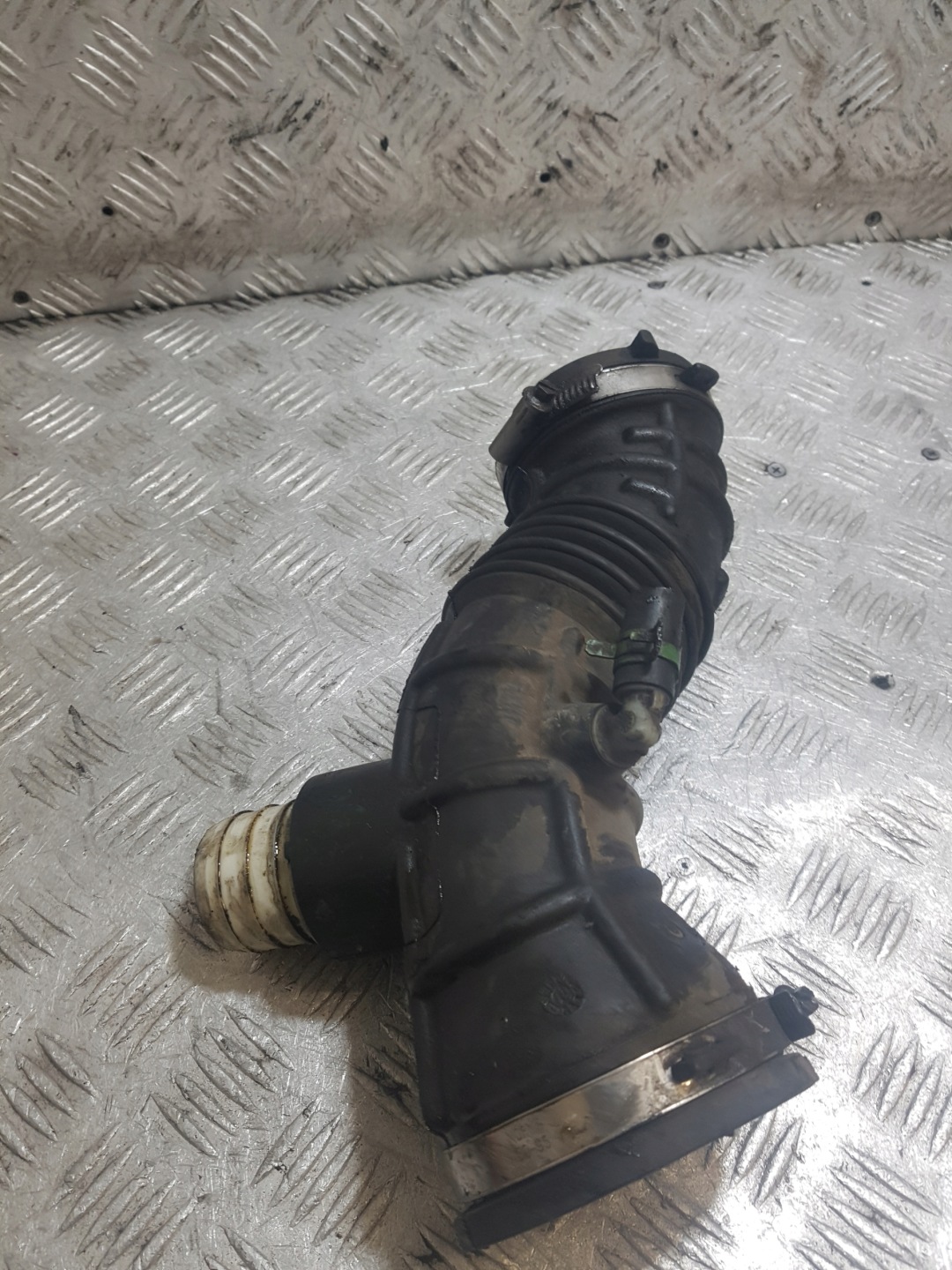 wiring pipe air RENAULT LAGUNA 2 8200040521