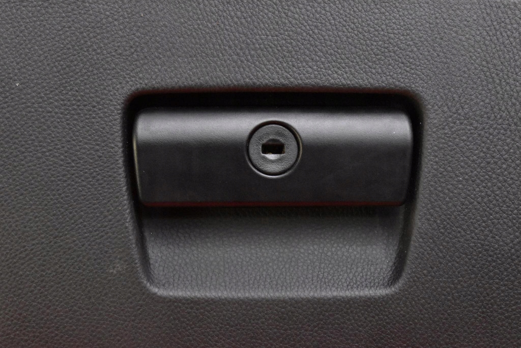 pretinac suvozača suvozača EU 7075479 BMW E90 E91 04-10