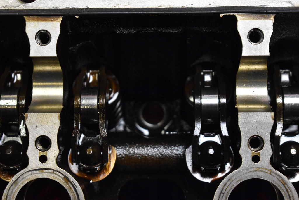 head. of the engine left 079103373AT AUDI A8 D3 4.2 FSI 350 KM LIFT 05-07