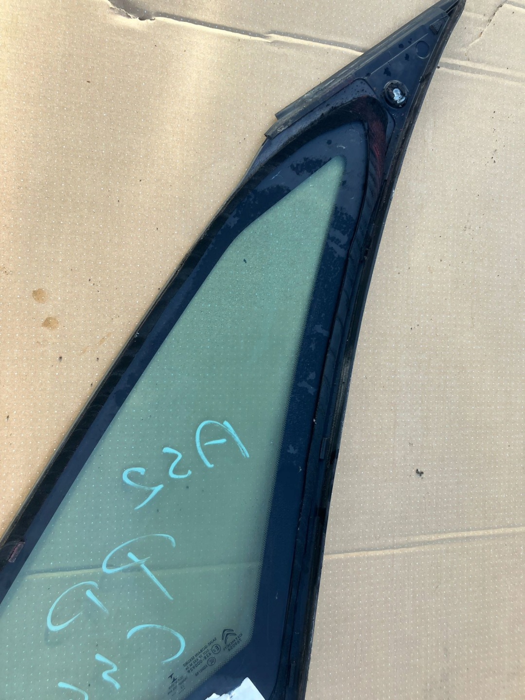 window bodywork right front TROJKAT CITROEN C4 GRAND PICASSO II 13ROK