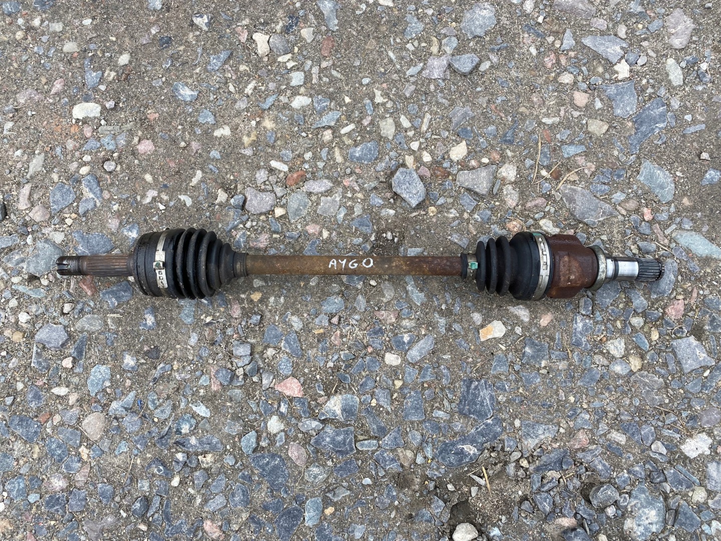 TOYOTA AYGO and 1.0 12V semi-axis left