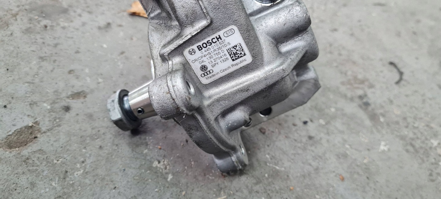 A4 B9 8W Einspritzpumpe 2.0 TDI 04L130755D A5 8W Q5 80A A6