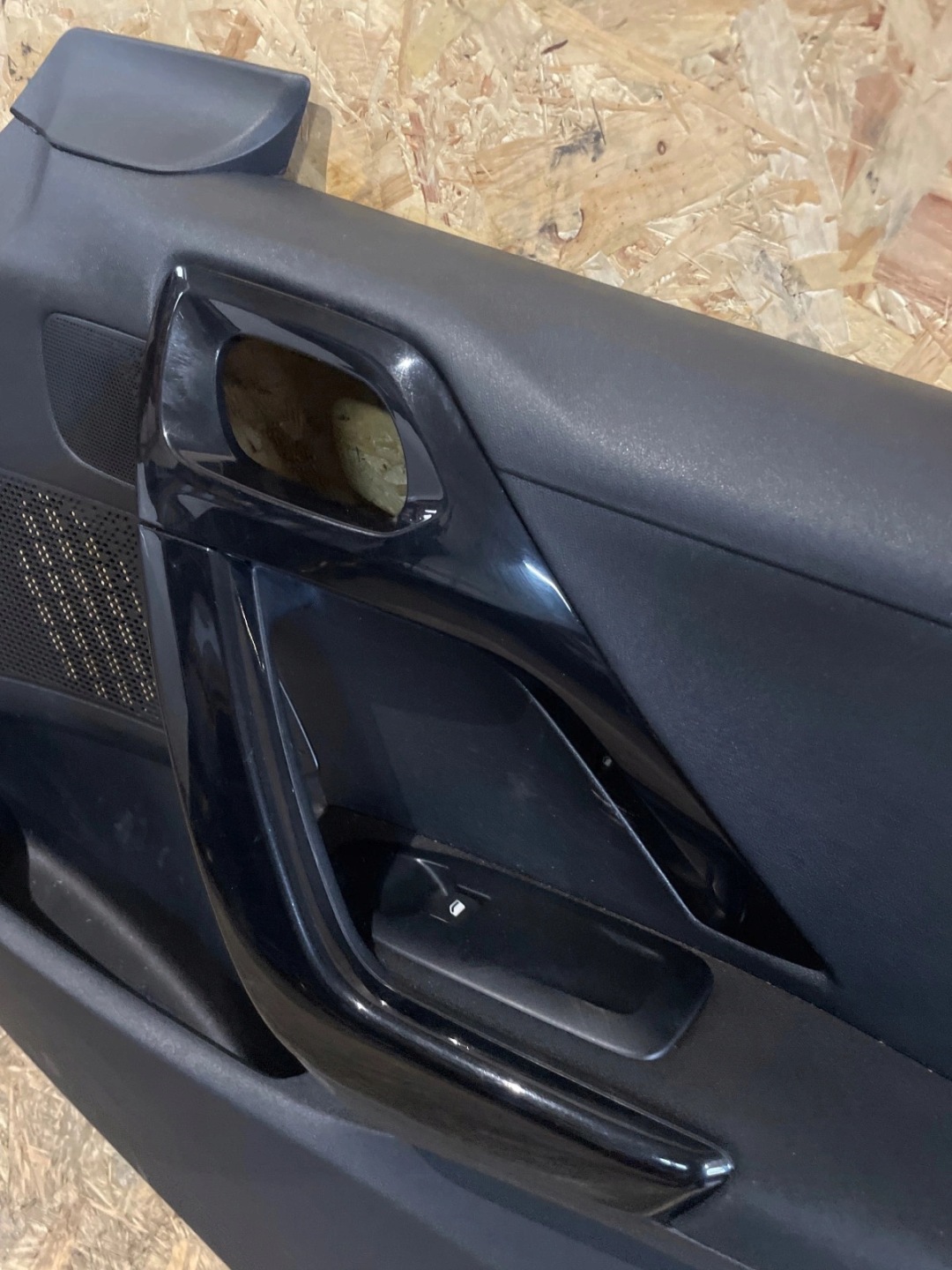 side door upholstery front front right Peugeot 208 and 3D