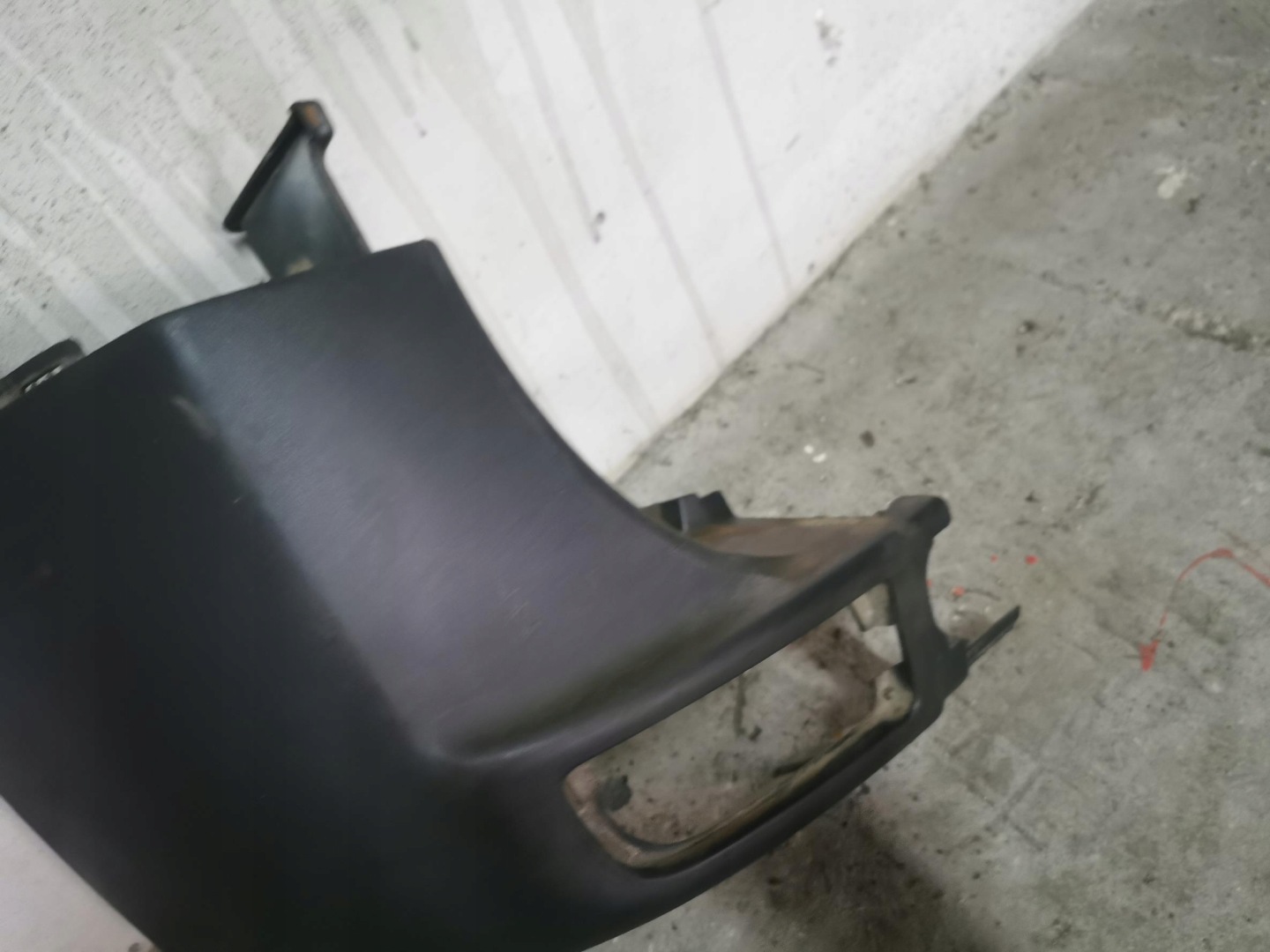Ecke der Stoßstange links heck MERCEDES SPRINTER W906 A9068802371