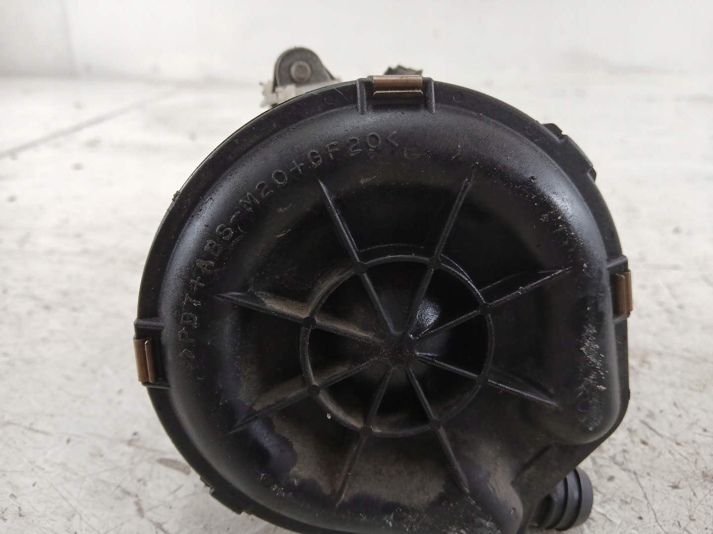 MERCEDES W168 1.7 CDI pump air secondary A0001404085