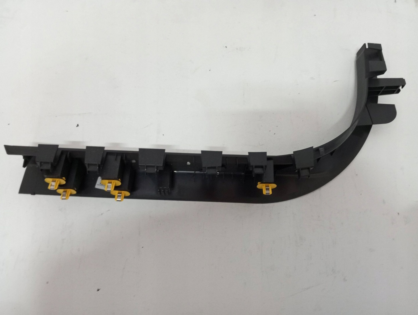 cap threshold front right JAGUAR and-PACE J9D3-13200-A