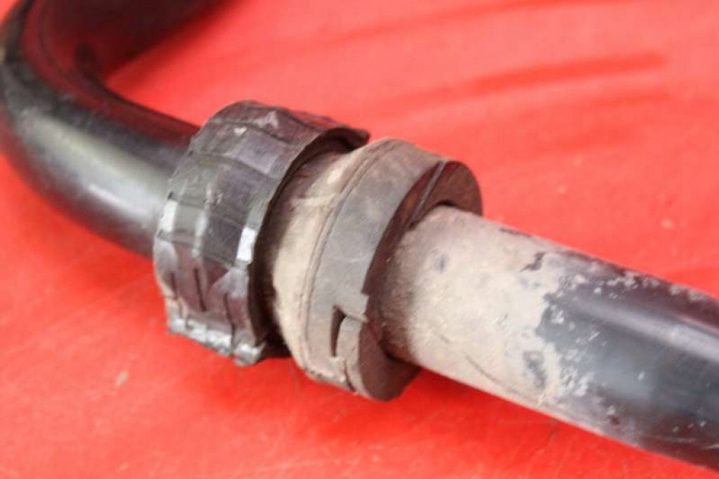 stabilizer rod front front 7L0411025E PORSCHE CAYENNE S and 7L 4.5 V8
