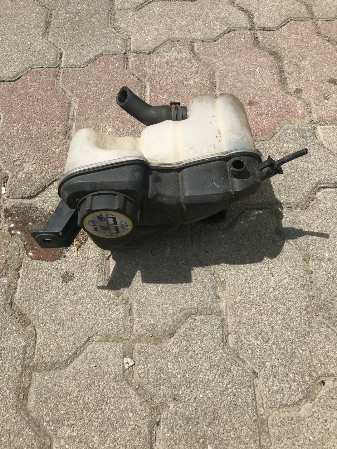 Réservoir eau MONDEO MK4 6G91-8K218