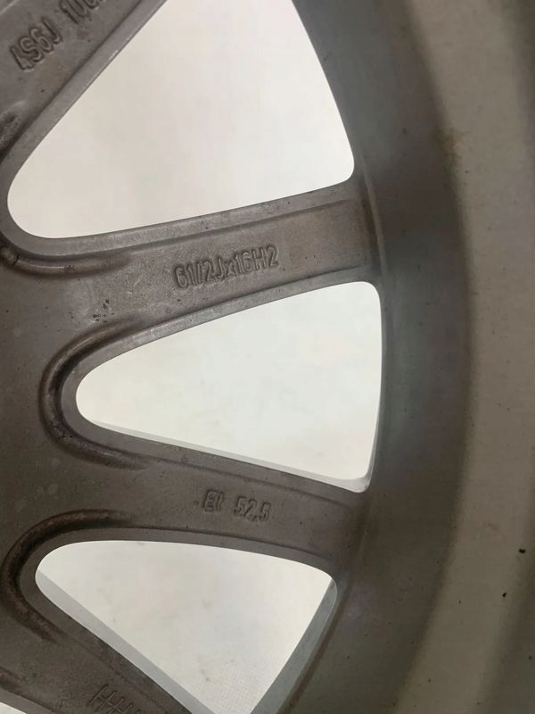 Ford Fiesta disk 6,5Jx16H2 et 52,5