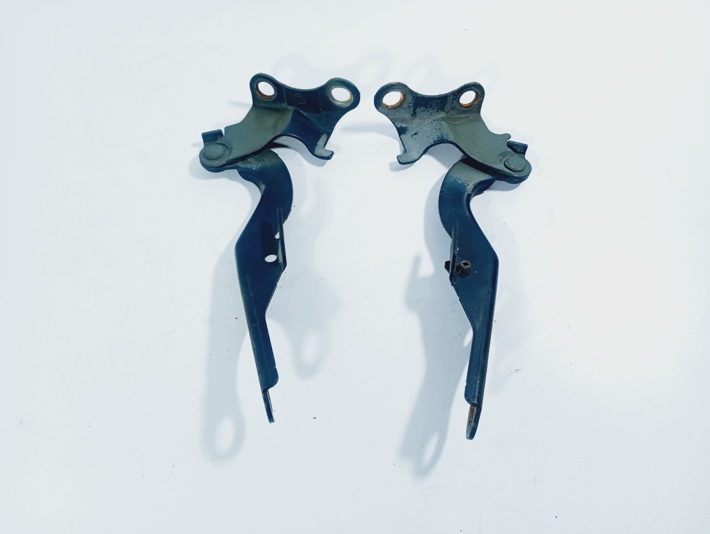 bonnet hinges front TOYOTA Avensis T25 03-08