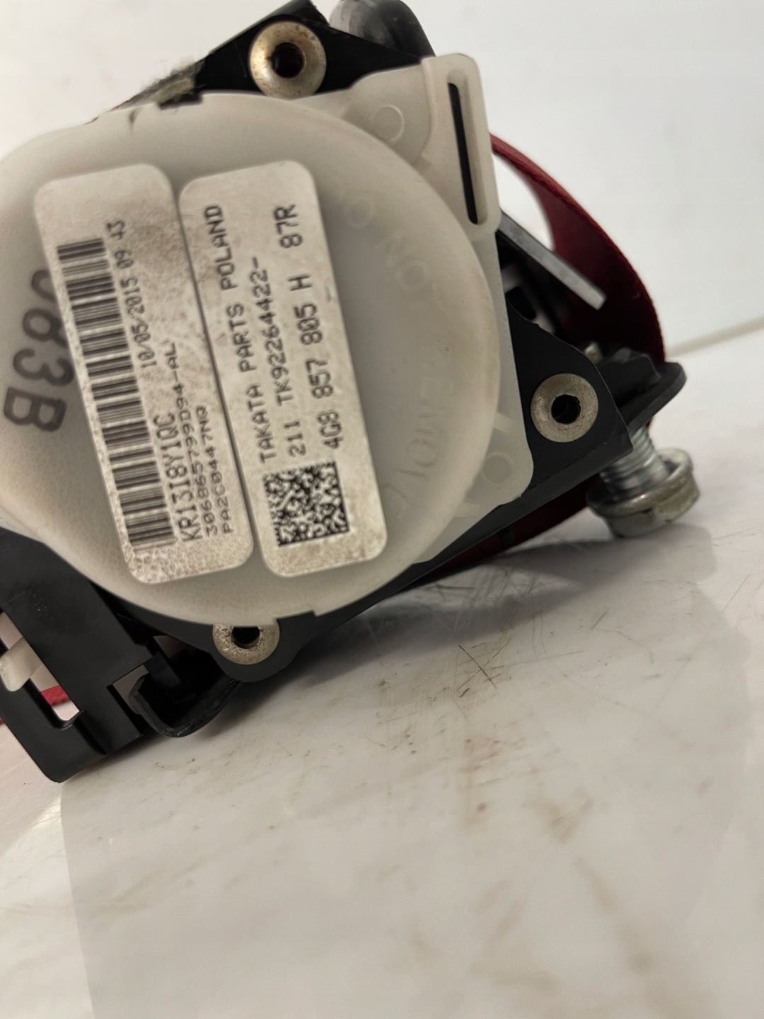 AUDI A6 C7 Gurten Sicherheits heck CZEROWONY 4G8857805H