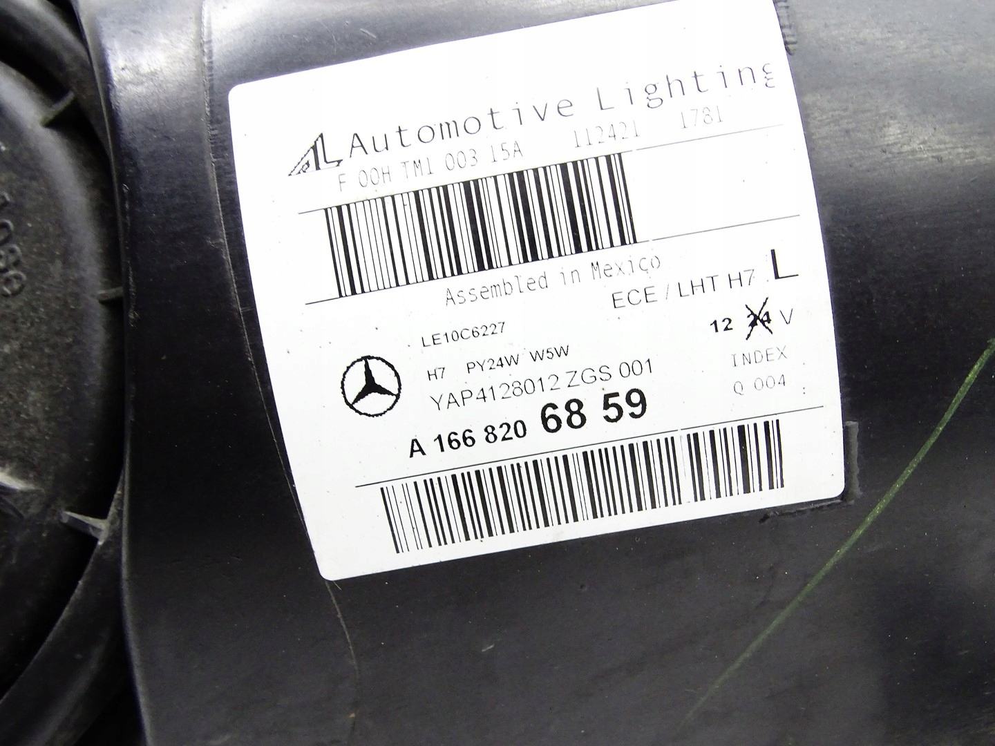 REFLEKTOR light left front front MERCEDES ML W166 A1668206859