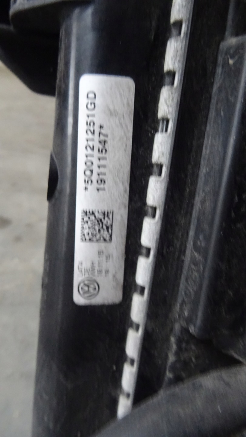 Volkswagen OE 5Q0816411AP Radiateur climatisation