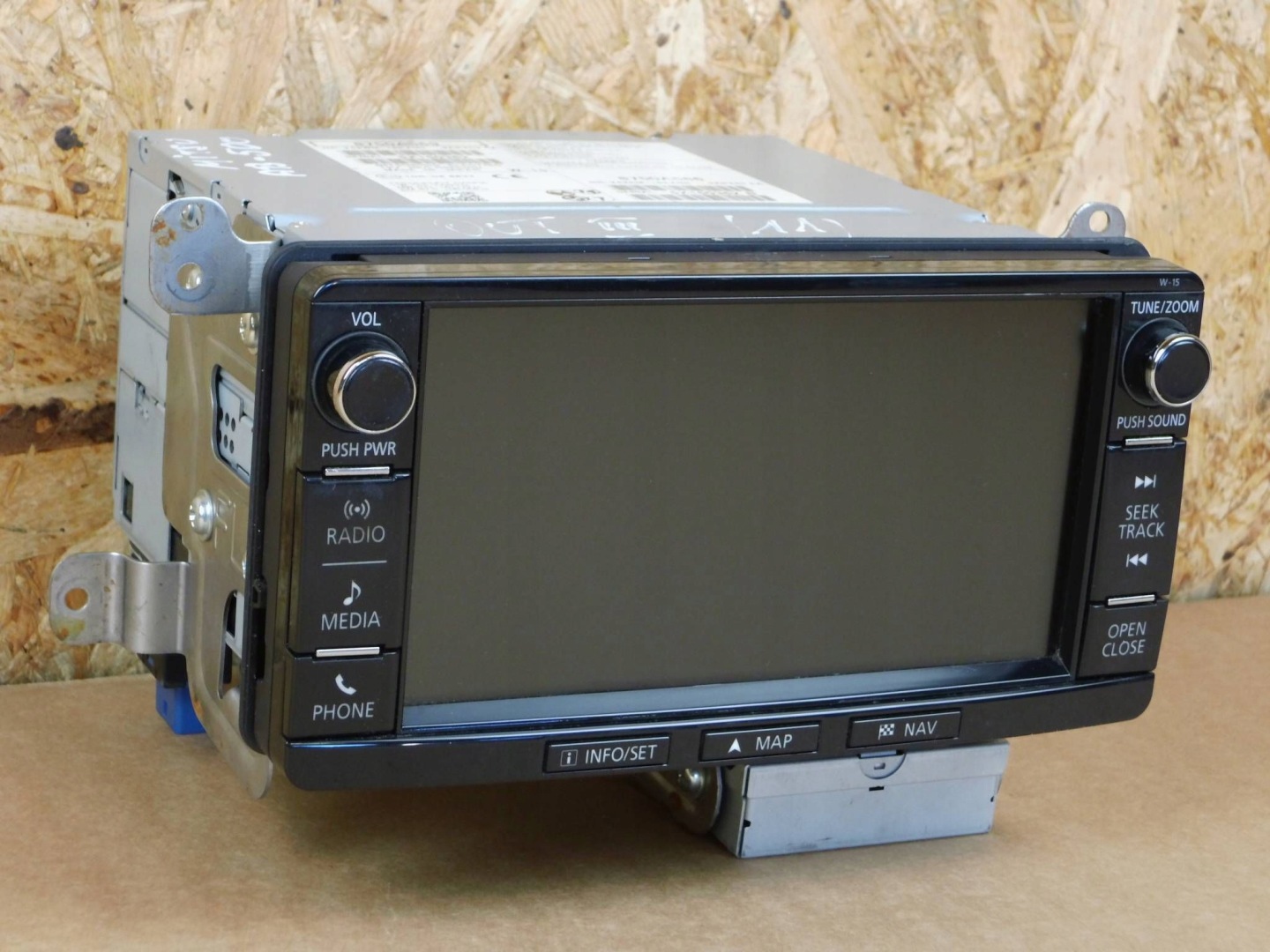 Mitsubishi Outlander nawi Navigation radio 8750A569