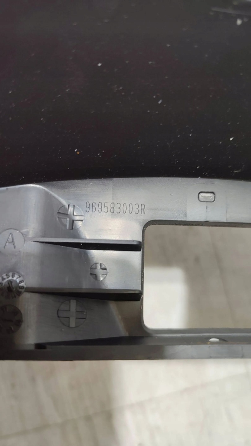 Renault Kadjar 17r 1.5dci Tunel central spoiler