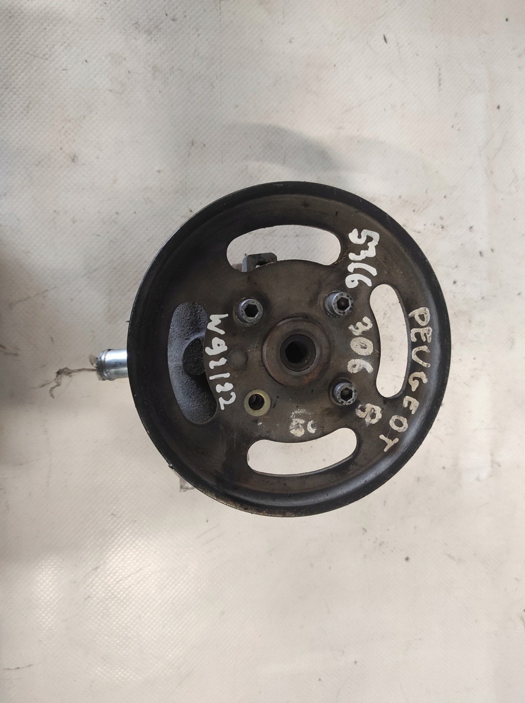 Peugeot 306 1.6 B servo pump control