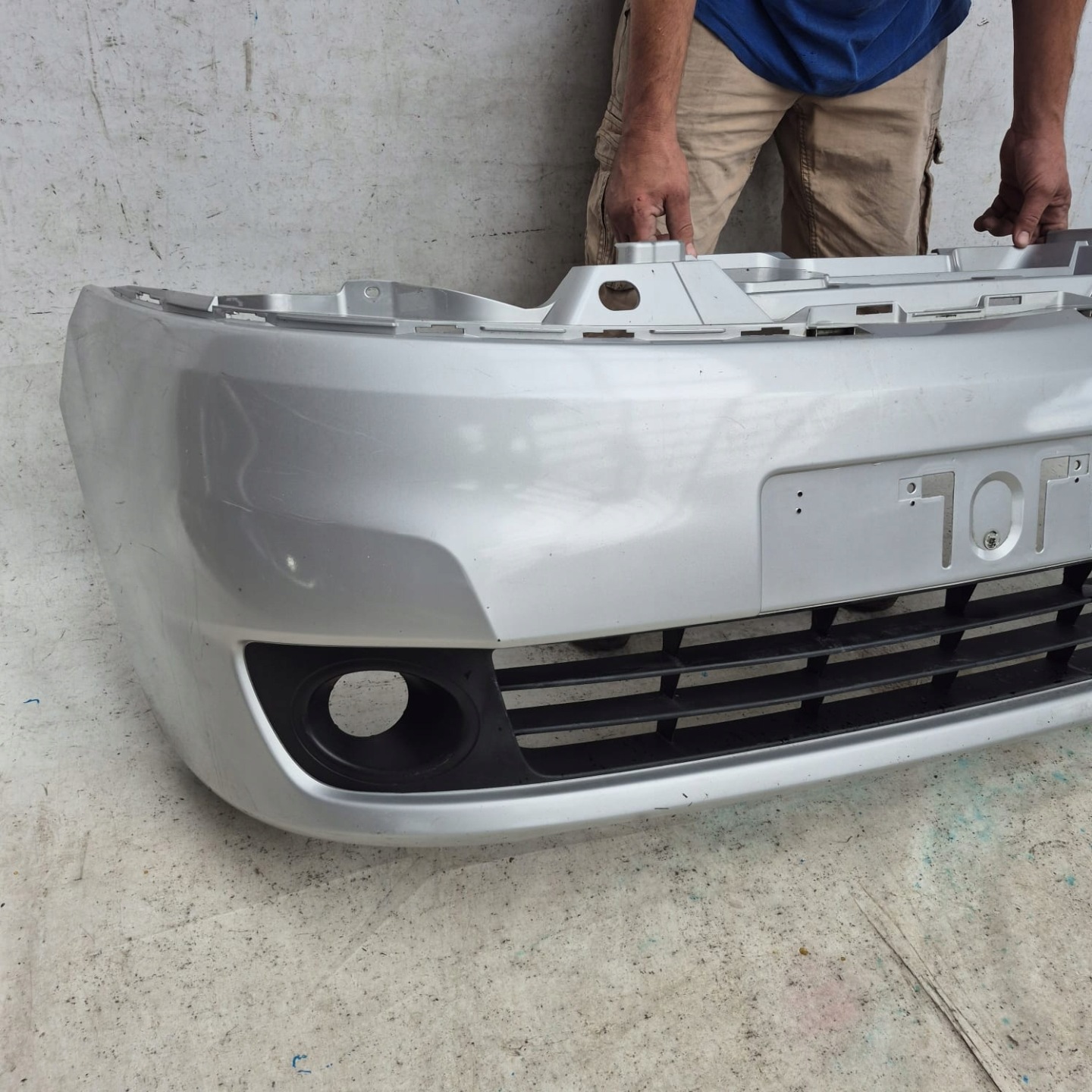 NISSAN NV200 NV 200 09- bumper front front 620223LG0A