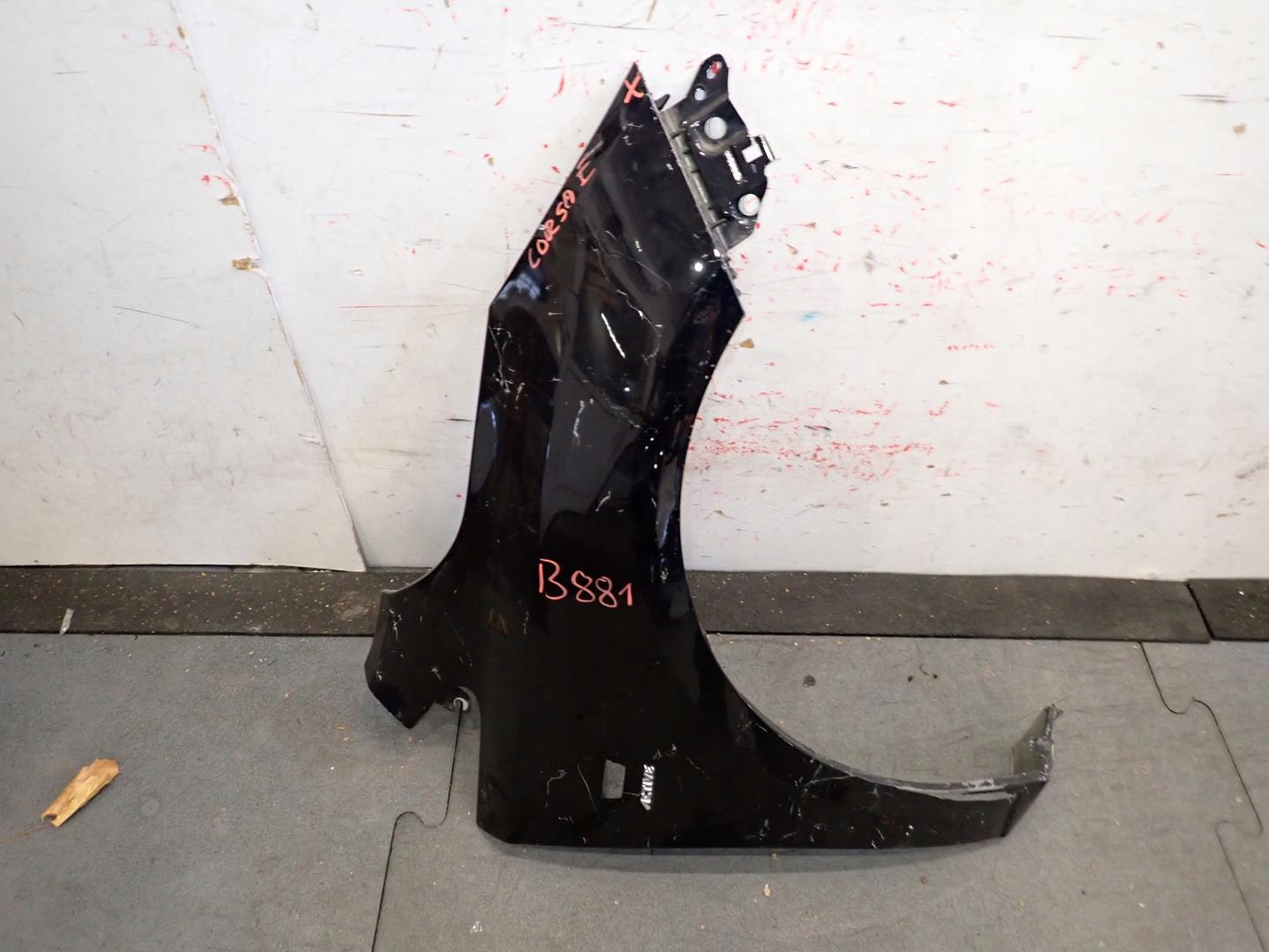 fender front front right OPEL CORSA E 2014