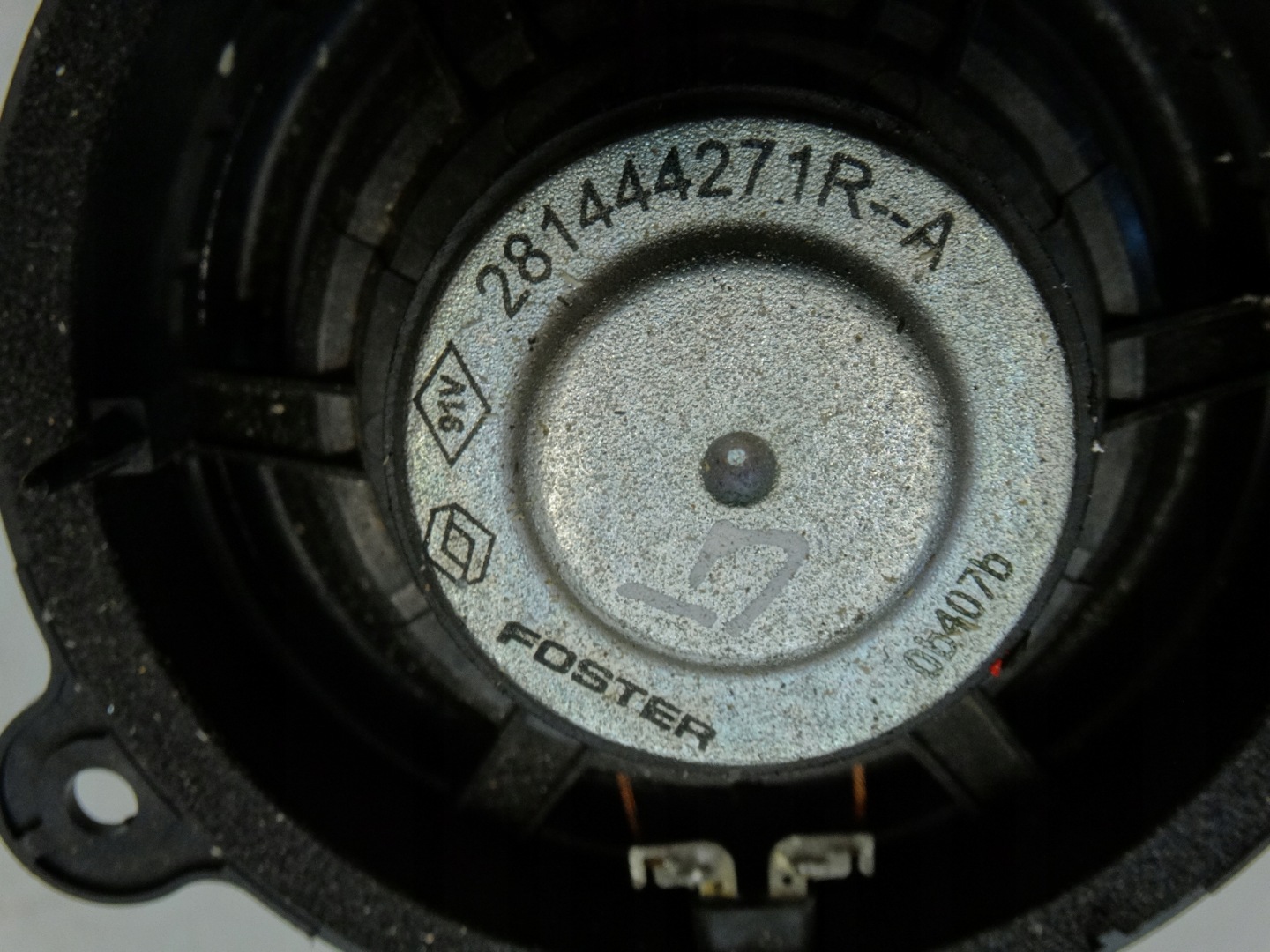 speaker left rear part DACIA SANDERO II 17R. 281444271R--A