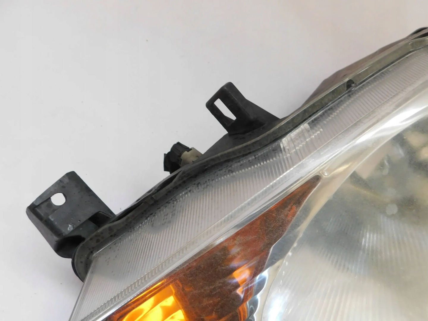 REFLEKTOR Feux phare Gauche NISSAN NOTE E11 06