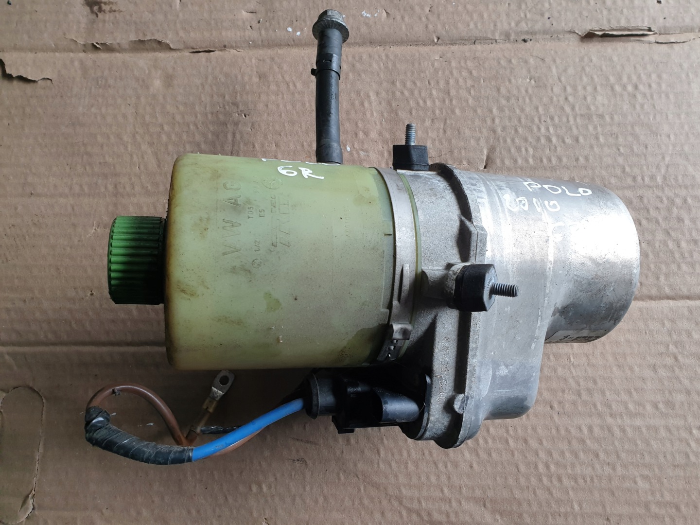 Pompa WSP. AUDI VW SEAT SKODA 6R0423156A