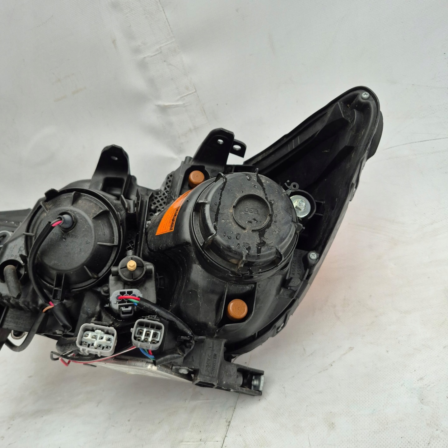 MITSUBISHI ASX and 10-19 light front front right XENON 8301C880