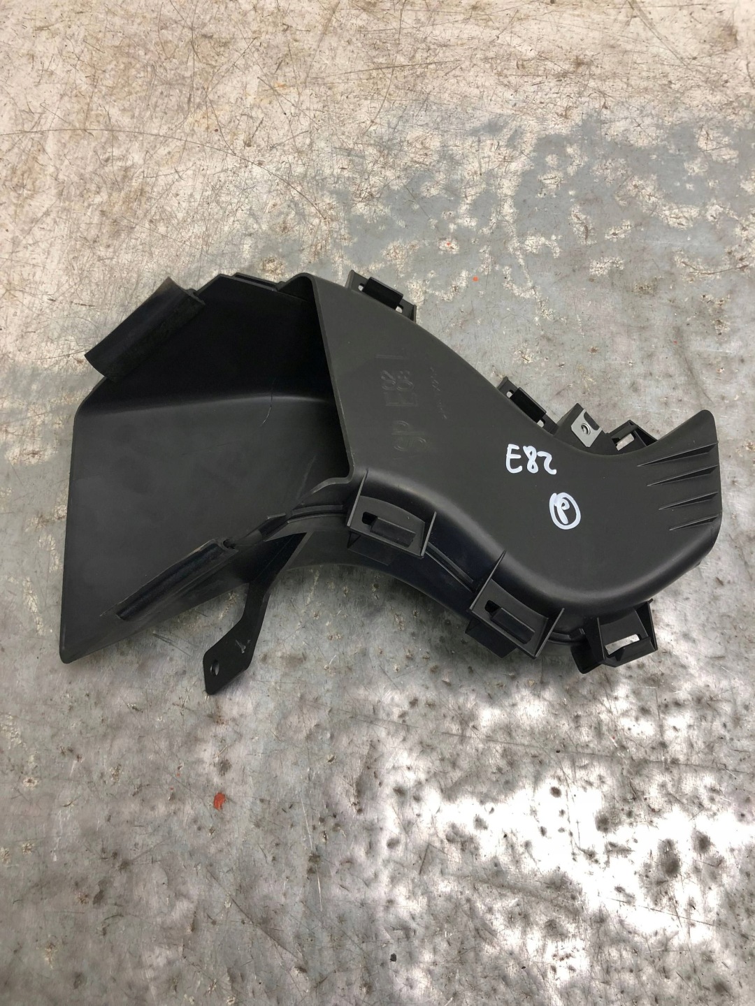 intake air hose brakes BMW E82 8046299