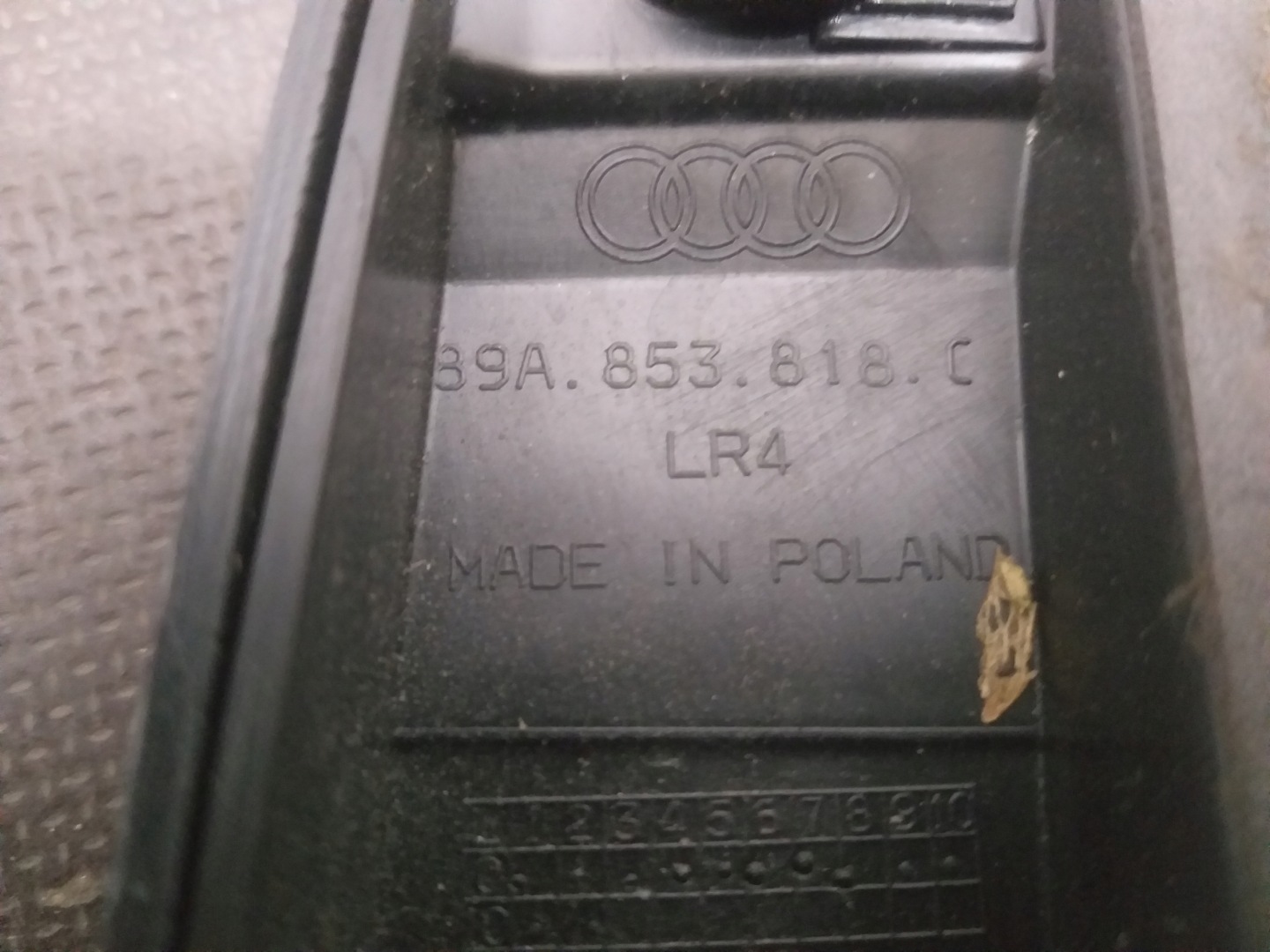 fender moulding cap right rear part AUDI Q4 E TRON 89A853818C